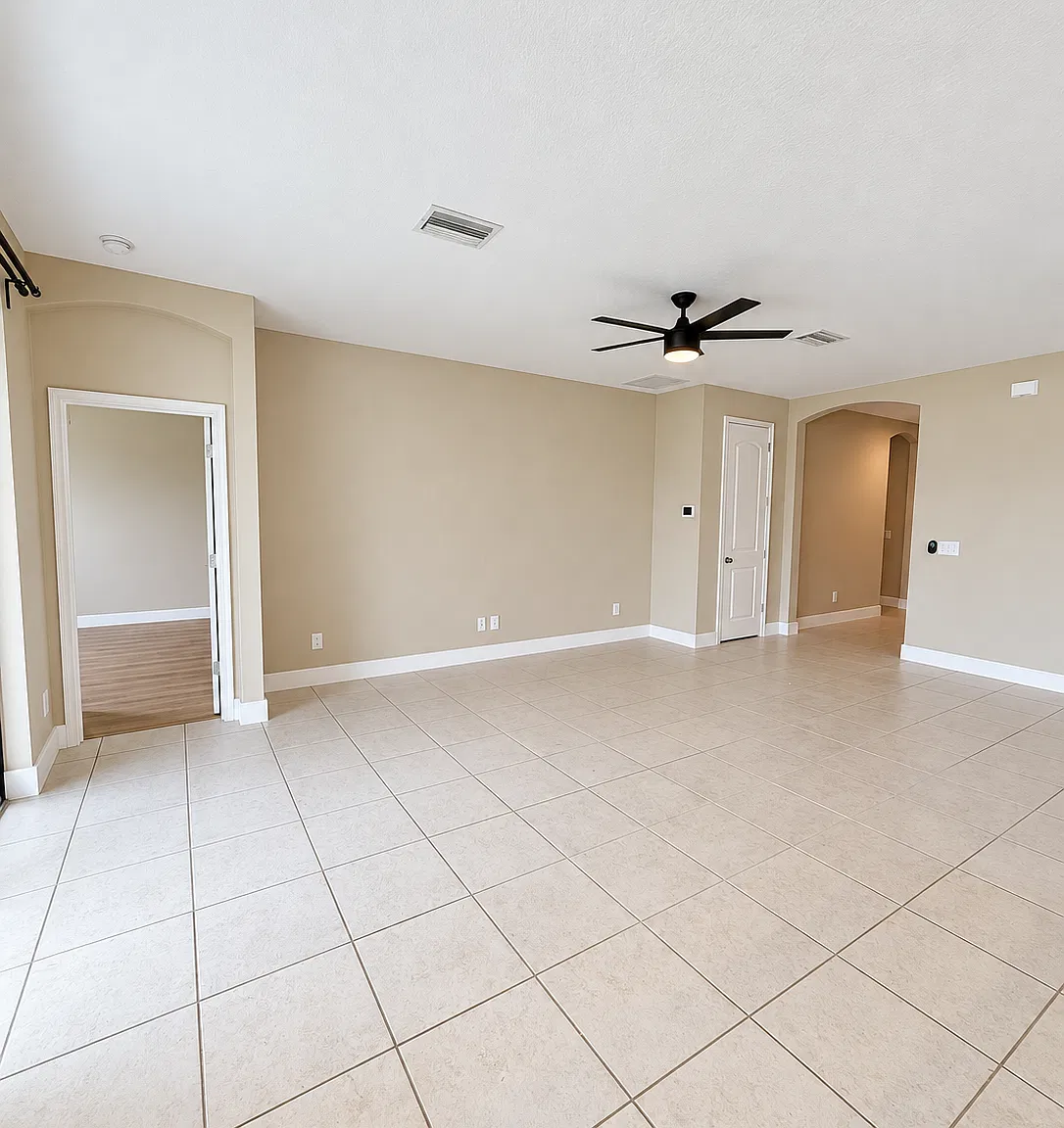 3 bed, 1638 sqft, $2,500 — Photo 4