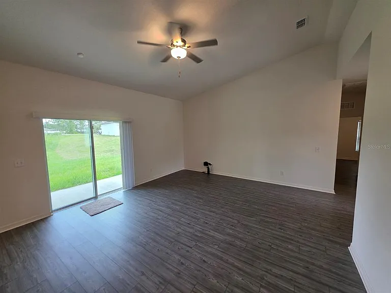 308 Bass Ct — Photo 2