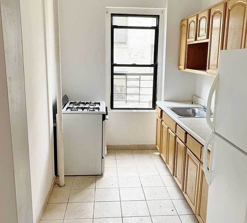 1st image of 2168 35th St APT 4B