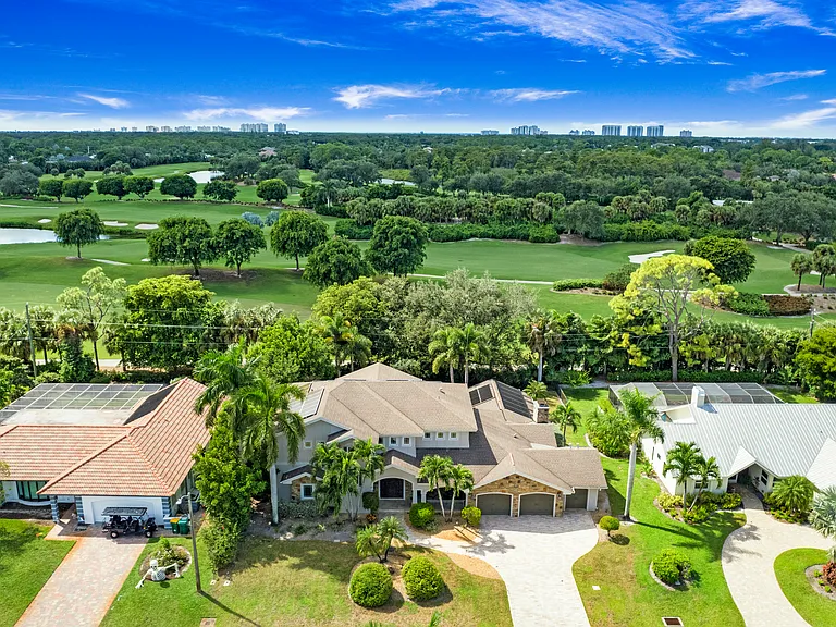 445 Palm River Blvd — Photo 36