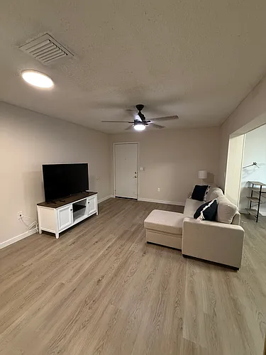1103 Cypress Gardens Blvd #21 Photo 1
