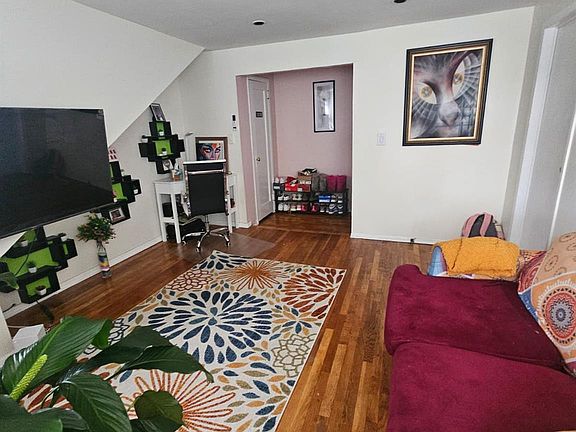 3rd image of 114-52 205th Street