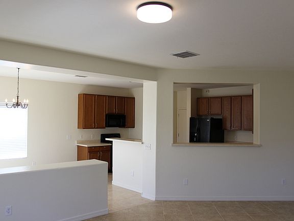 4th image of 1083 W. Calle Vista De Suenos