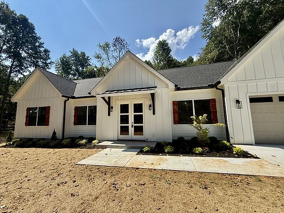 2nd image of 198 Cave Cir