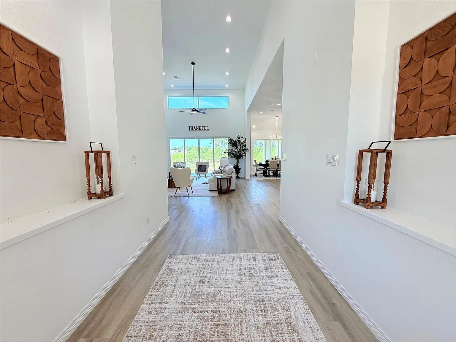 4 bed, 3.5 bath, 3171 sqft, $3,500 — Photo 3