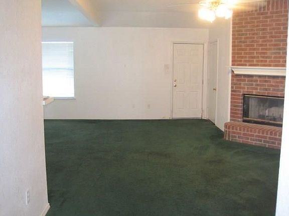3rd image of 1707 Stewart St