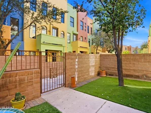 2454 E Blue Diamond Dr, Tucson, AZ 85718