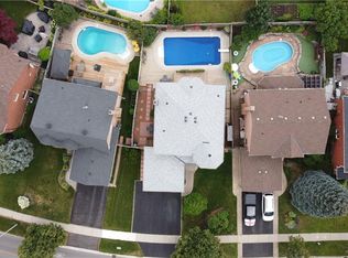 17 Eaton St, Halton Hills, ON L7G5L4