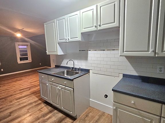 3rd image of 16 Lake Ave #2