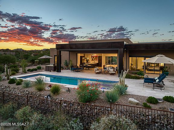 3rd image of 1814 W Tortolita Mountain Cir