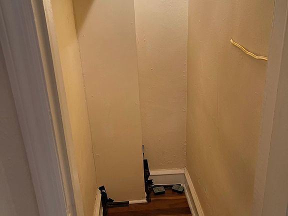5th image of 4617 Chester Ave #1R