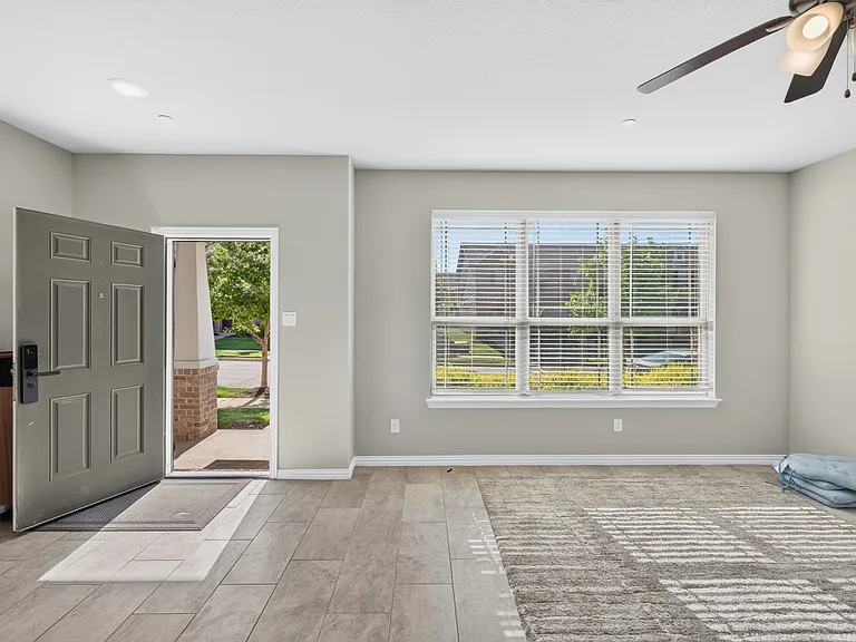 3533 Cricket Dr — Photo 8