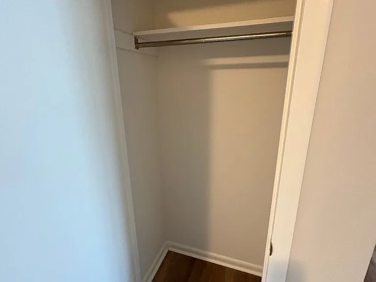 728 Montclair Dr — Photo 11