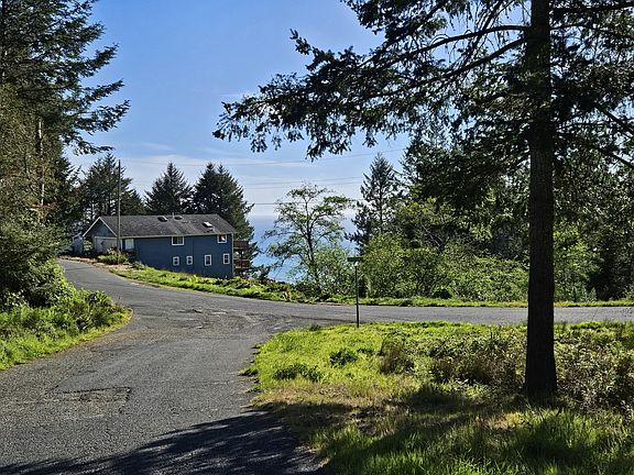 4th image of 11 Vista Rd