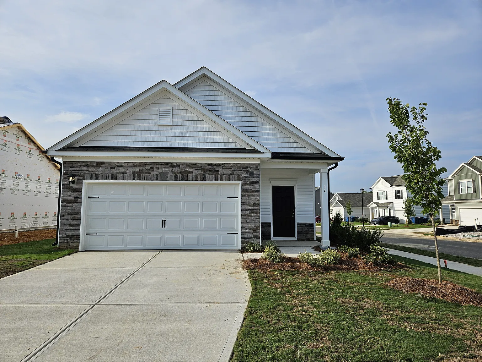 3 bed, 1211 sqft, $2,500 — Photo 2