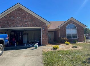 5900 Pine Cir, Jeffersonville, IN 47130