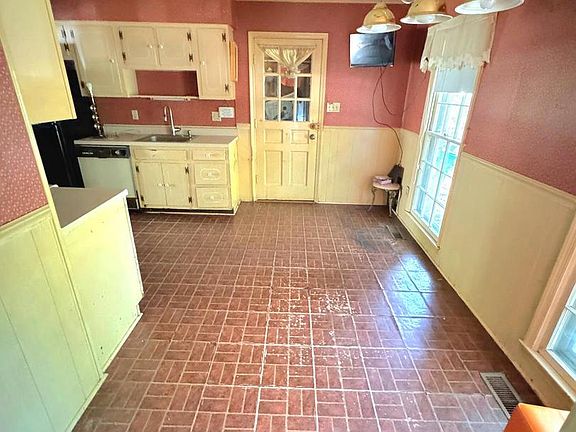 5th image of 12402 Asbury Dr