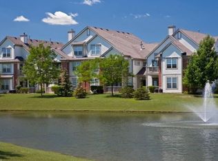 2770 Pontiac Ln APT 1621, Aurora, IL 60502