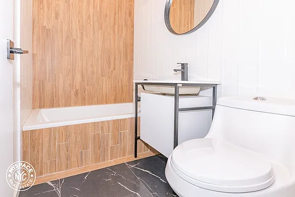 Rented by MySpaceNYC | media 4