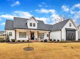 425 Marcellus Way, Clayton, NC 27527