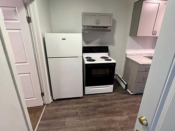 3rd image of 417 Pearl St APT 1