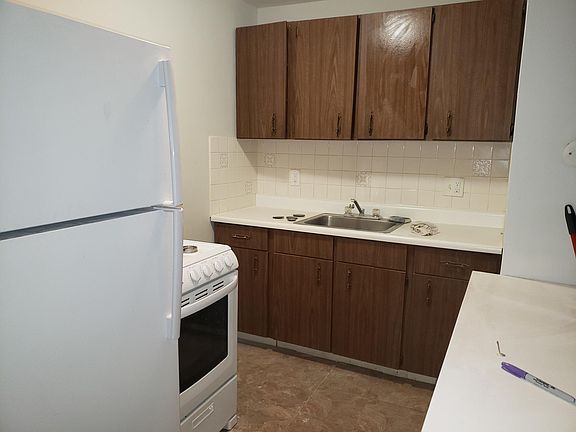 5th image of 7323 Hoover Ave APT A-5