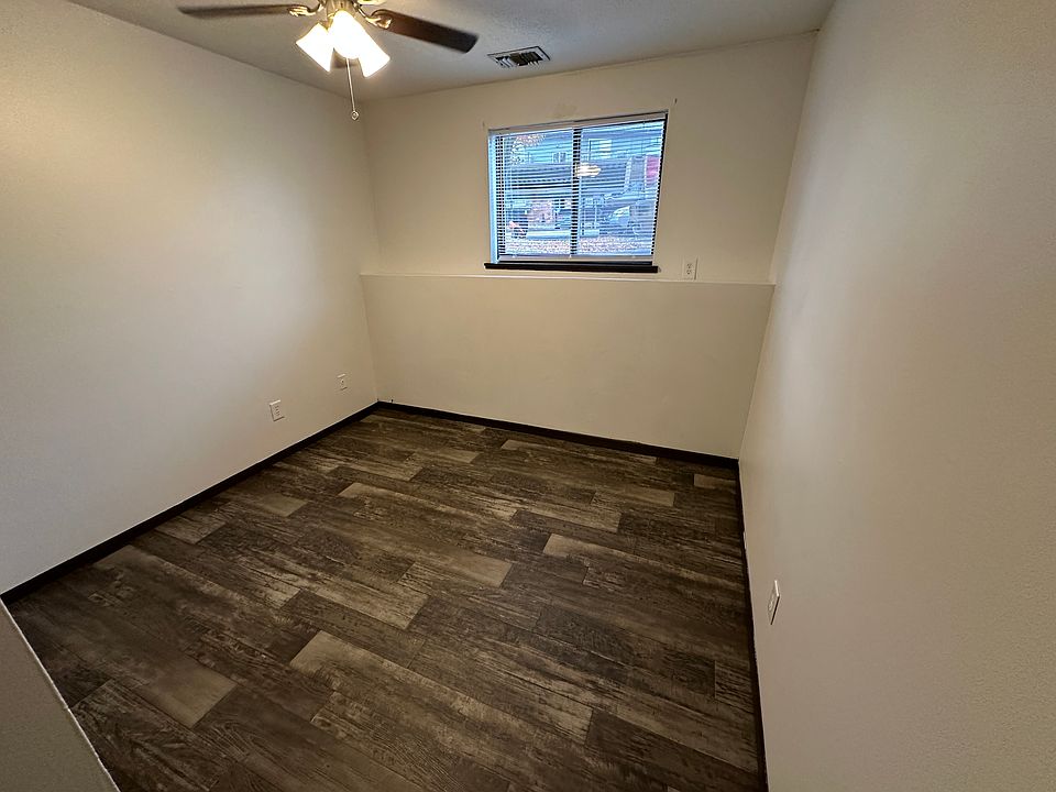 1st image of 3 Park View Dr #9-14