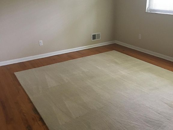 5th image of 5464 Rockwood Ct