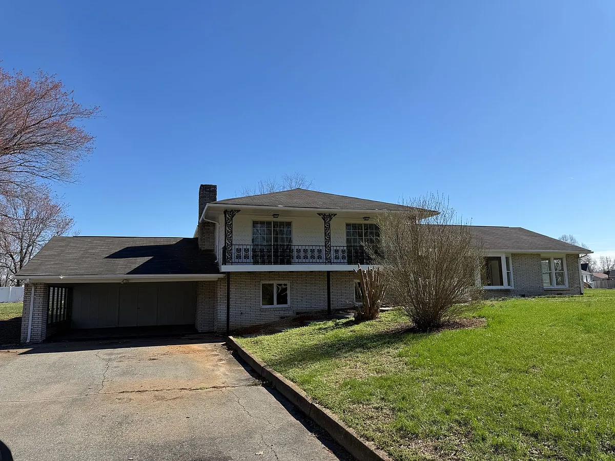 Building Photo - 10421 Tidewater Trl