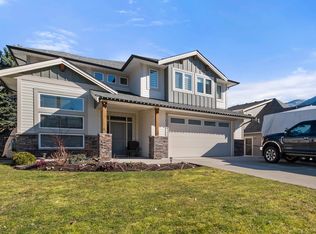 21002 Swallow Pl, Hope, BC V0X 1L1