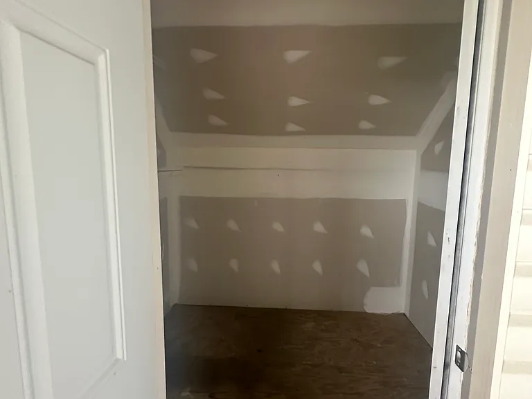758 Hidden Springs Dr — Photo 12