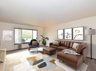 6081 W Calumet Rd, Milwaukee, WI 53223