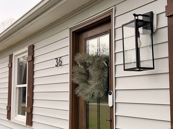 4th image of 36 Buckboard Rd