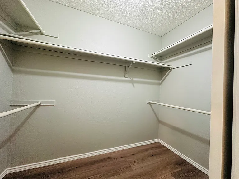 3117 Kingswood Dr — Photo 22