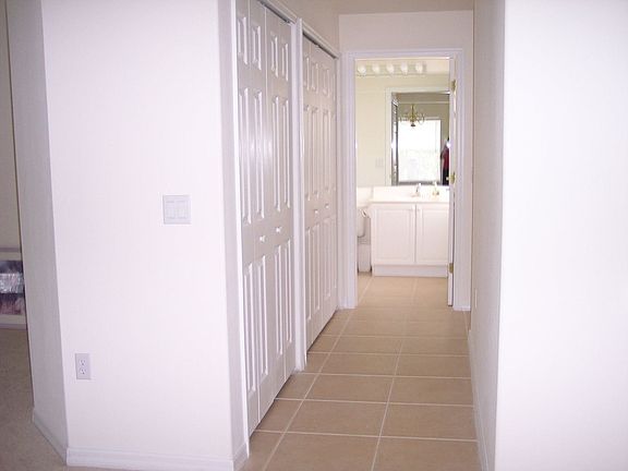 Split Bedroom Floorplan