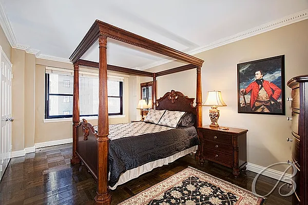 Sold by Bellmarc Realty | media 4