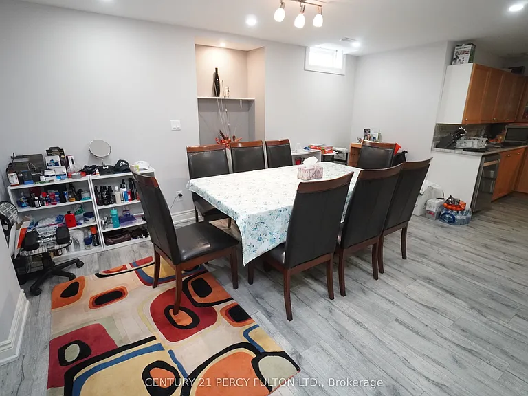 176 Alfred Smith Way — Photo 4