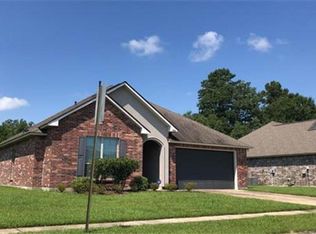 17665 Hoods Ridge Dr, Prairieville, LA 70769