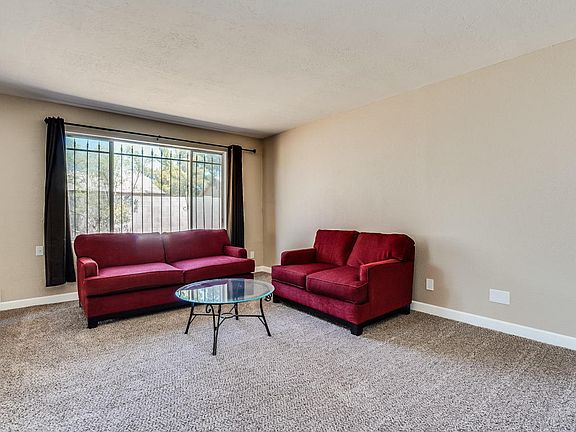 5th image of 2466 W Portobello Ave