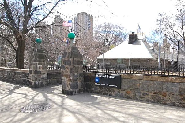 Rented by Compass | media 22