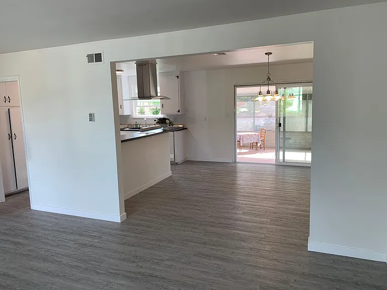 7423 Salizar St — Photo 5