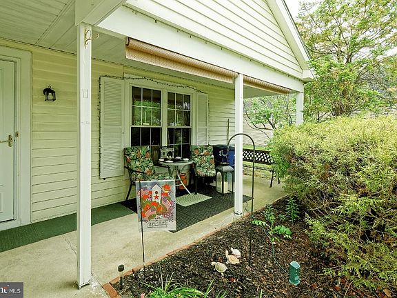 4th image of 105 Buckingham Dr