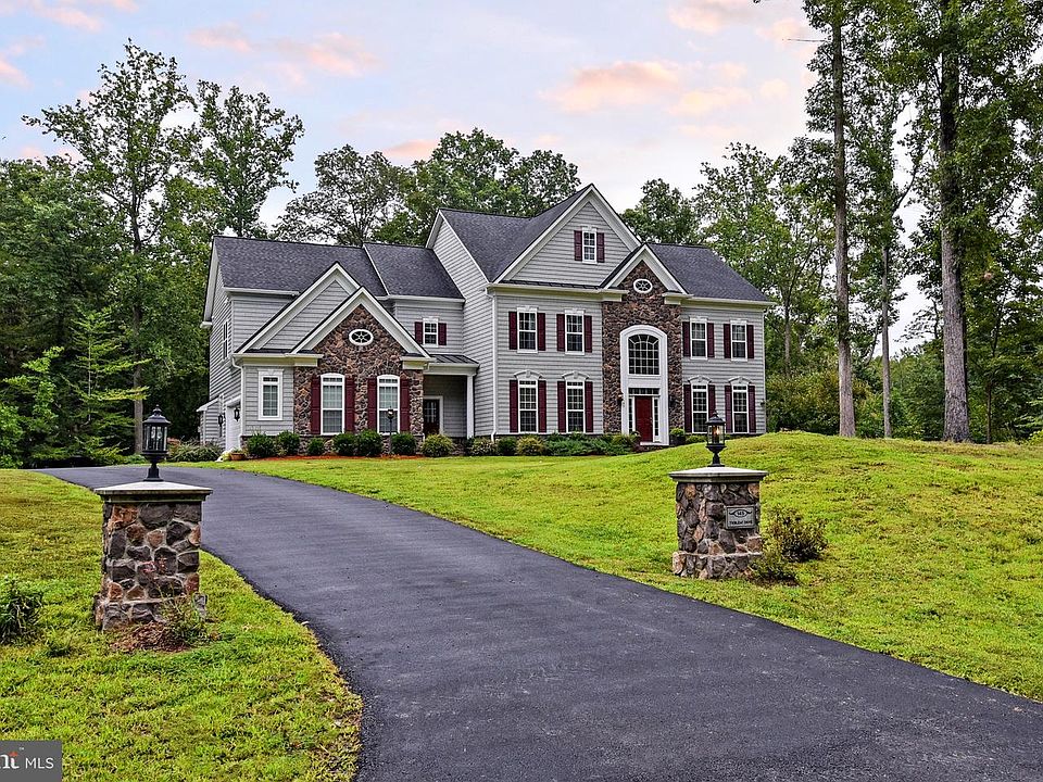 1st image of 145 Twinleaf Dr