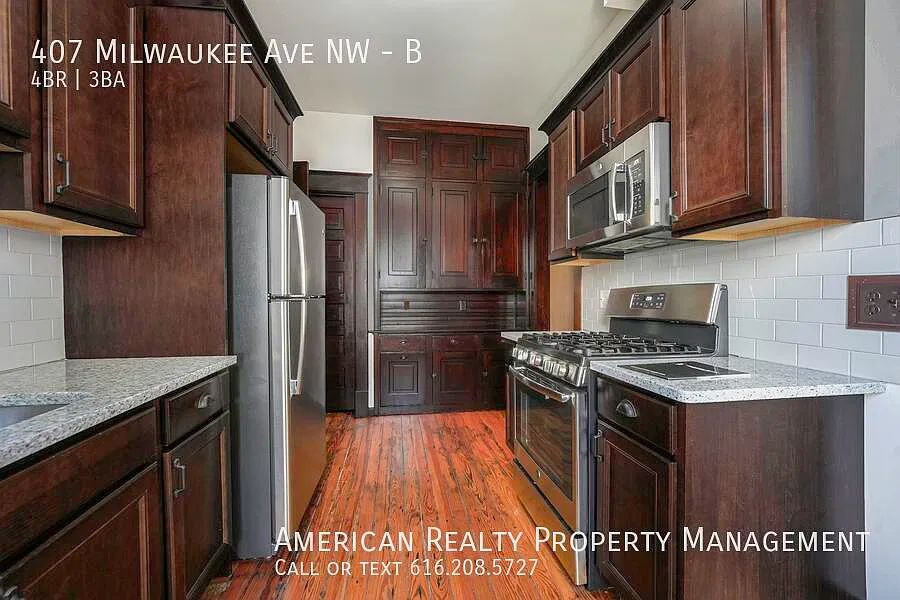 4 bed, 2.5 bath, 1747 sqft, $2,700 — Photo 3