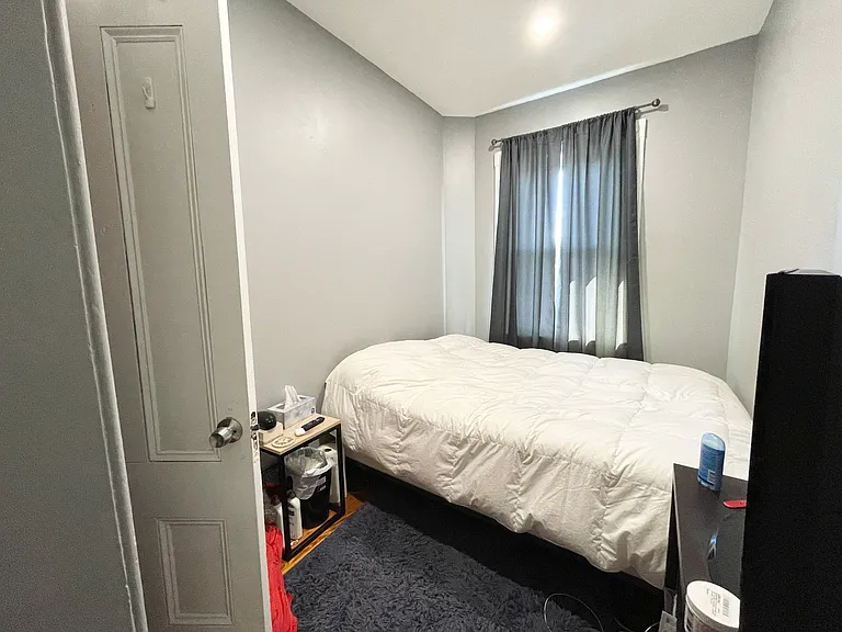 18 Sunset St #5 — Photo 14