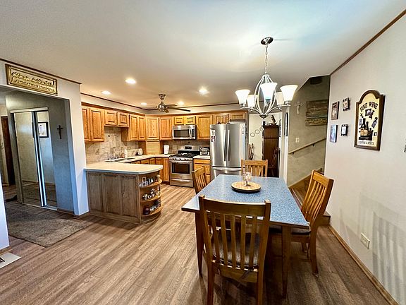 4th image of 17413 Chestnut Dr