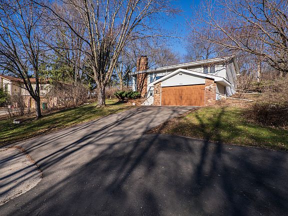 2nd image of 15212 Crystal Dr W
