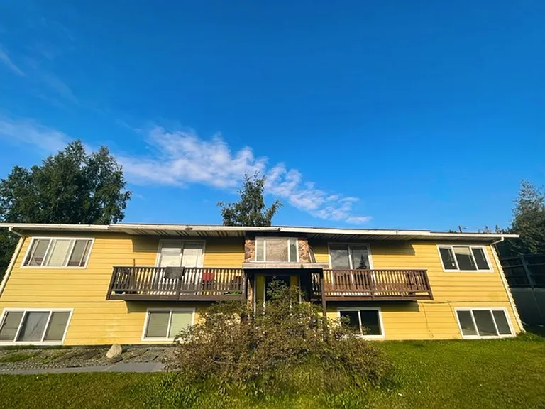 6800 Weimer Rd — Photo 5