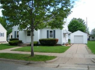 1105 N 1st Ave, Wausau, WI 54401