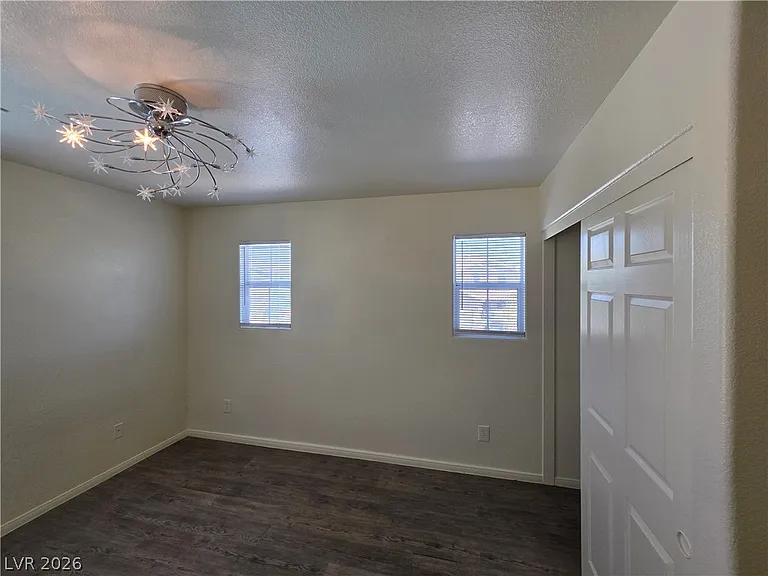 10799 Flame Vine Ct — Photo 16